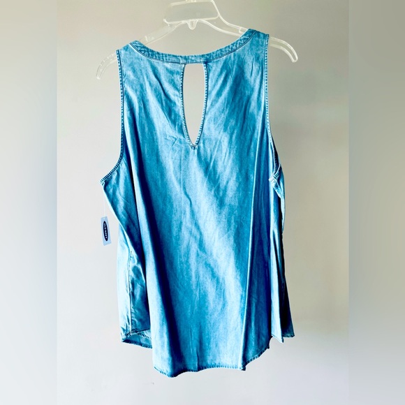 Old Navy sleeveless denim top, v-neck, size XL, NWT - Picture 3 of 4
